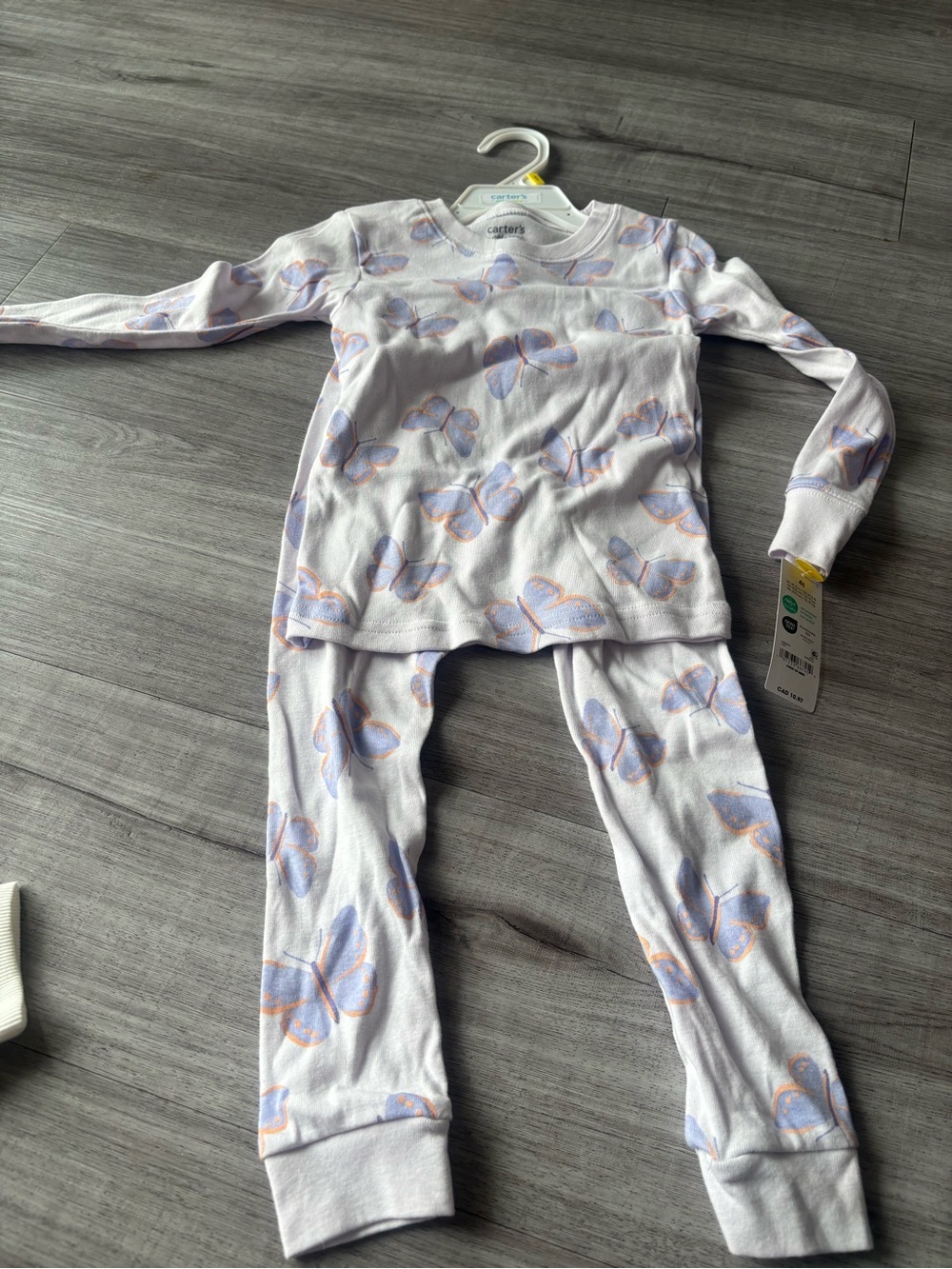 Carter's Lavender Butterfly Pajama Set. Various sizes, 100% cotton - Picture 1 of 7